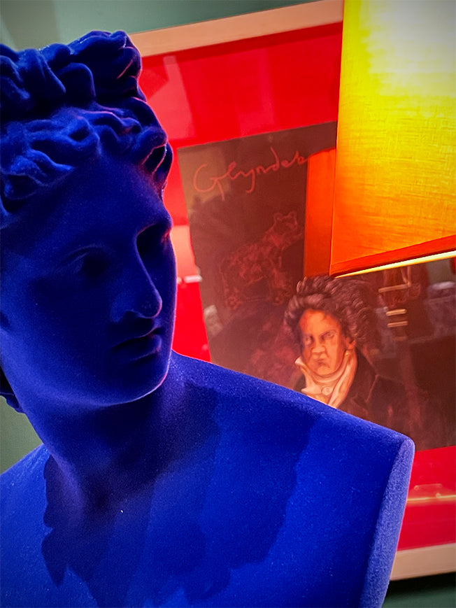 Busto Clásico de 'Apolo' en Azul Cobalto